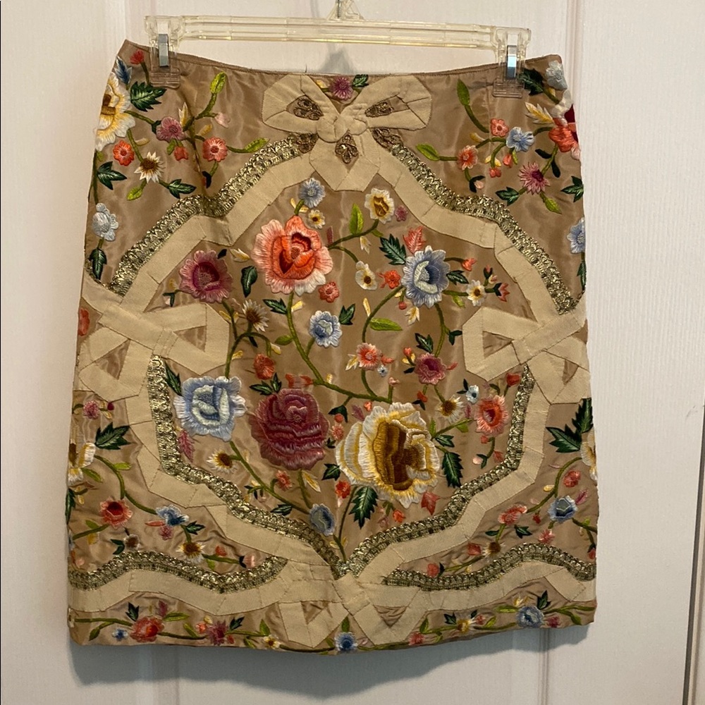 Oscar de la Renta Tan Gold Embellished Pencil Skirt